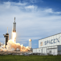 スペースX